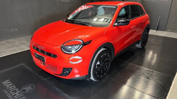 600 Hybrid 100 CV DCT MHEV La Prima}