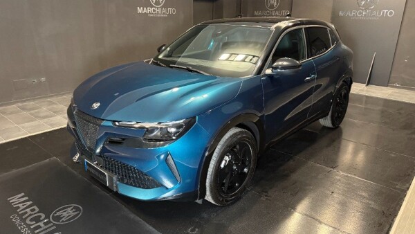 Junior 1.2 145 CV Hybrid eDCT6 - Pack Premium}