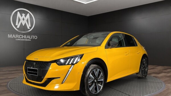 208 PureTech 100cv 5 porte GT}