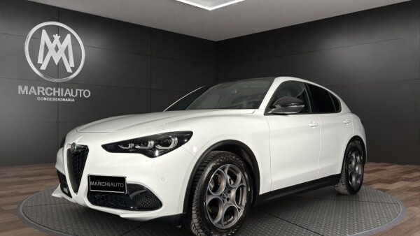 Stelvio 2.2 Turbodiesel 160 CV AT8 RWD Sprint}