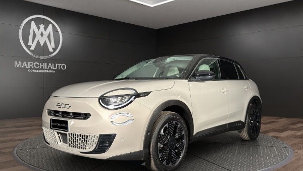 600 Hybrid 110 CV DCT MHEV La Prima}