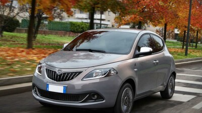 Offerte in Evidenza Marchi Auto - Ypsilon 1.0 FireFly 5 porte S&S Hybrid Alberta Ferretti - Immagine 0