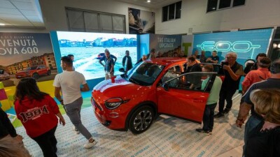 Successo Strabiliante per la Presentazione della Nuova Fiat 600 da MarchiAuto il 4 Ottobre! - Marchi auto Presentazione Fiat 600