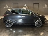 Ypsilon 1.0 FireFly 5 porte Hybrid Platino - Immagine 3